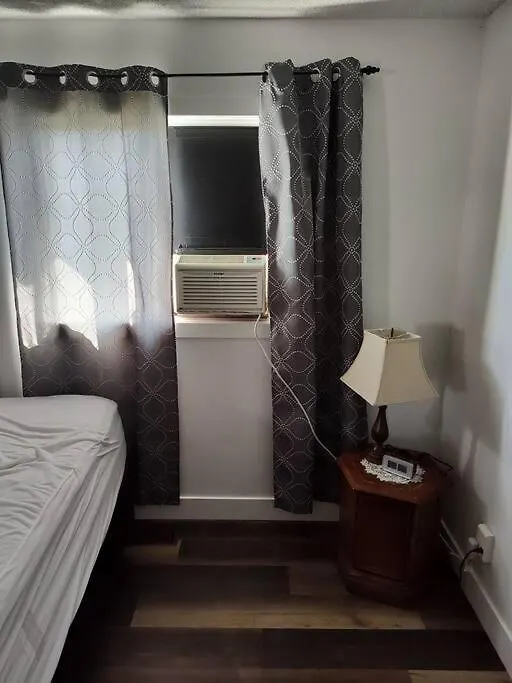 Apartment Tranquil & Tasteful One Bdrm Private Suite Ne Edmonton